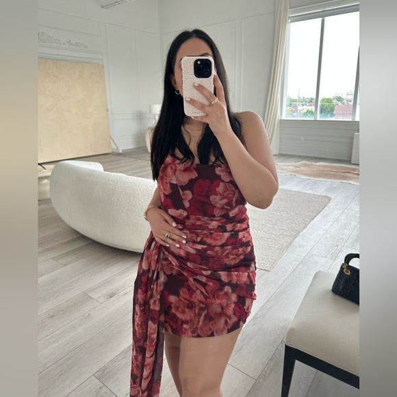 runaway the label Dresses & Skirts - Runaway the label brand new dress with tag size large